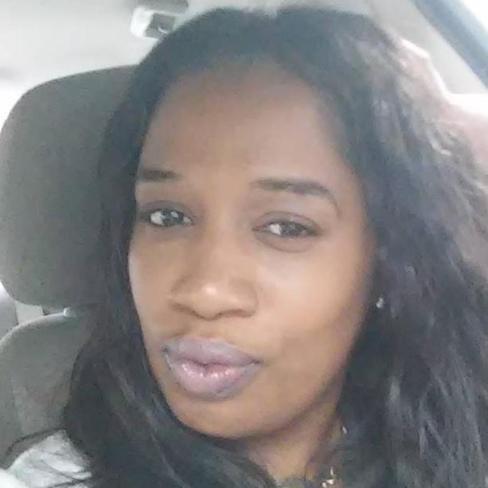 Meet your Posher, Sabrina